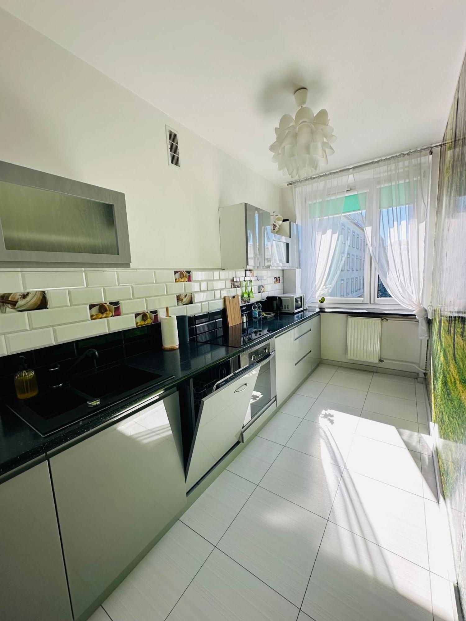 City Apartment Czestochowa Centrum 2-Bedroom Bagian luar foto